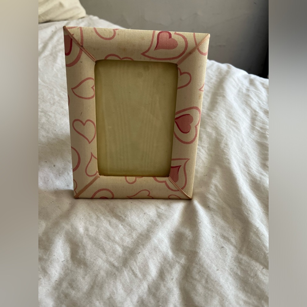 DL Porthault frame